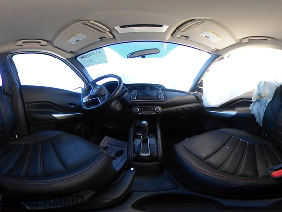 2019 Nissan Kicks SV with VIN 3N1CP5CU3KL482928, listed as a IAAI auction lot 41580205 with 43,944 mi miles. Bid and sale history available at carsss.com. Image 18.