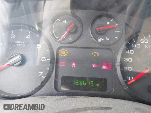 2005 Ford Freestyle SE z VIN 1FMZK01155GA31022, wystawiony jako IAAI lot #42042252 z przebiegiem 138 615 mil mil oraz . Historia ofert i sprzedaży dostępna na DreamBid. Obrazek 7.