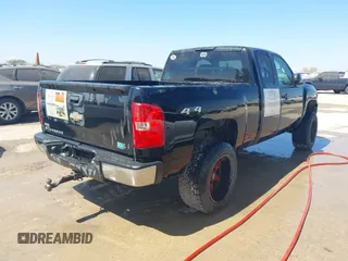 2010 Chevrolet Silverado 1500 LS with VIN 1GCSKREA0AZ298569, listed as a IAAI auction lot 41803894 with 222,614 mi miles and . Bid and sale history available at DreamBid. Image 4.