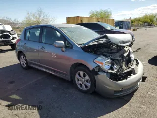 2011 Nissan Versa S z VIN 3N1BC1CP8BL514220, wystawiony jako Copart lot #54625595 z przebiegiem 45 495 mil mil oraz Szkoda całkowita • Salvage title. Historia ofert i sprzedaży dostępna na DreamBid. Obrazek 4.