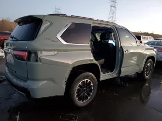 2023 Toyota Sequoia SR5 with VIN 7SVAAABA3PX003446, listed as a Copart auction lot 44369805 with 46,086 mi miles and Salvage Title. Bid and sale history available at carsss.com. Image 3.