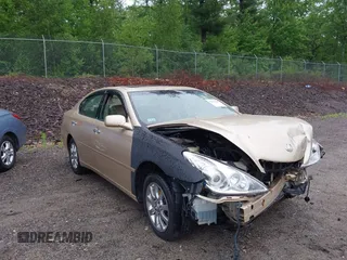 2002 Lexus ES 300 with VIN JTHBF30G720057657, listed as a IAAI auction lot 42532340 with 247,680 mi miles and . Bid and sale history available at DreamBid. Image 1.