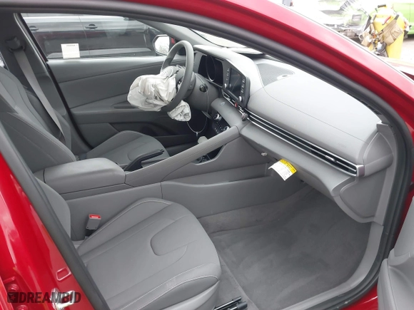 2022 Hyundai Elantra Essential with VIN KMHLM4AG7NU260864, listed as a IAAI auction lot 41778502 with 29,405 mi miles. Bid and sale history available at carsss.com. Image 5.