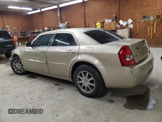 2009 Chrysler 300 z VIN 2C3KK53V69H586188, wystawiony jako Copart lot #50994545 z przebiegiem 157 861 mil mil oraz Szkoda całkowita • Salvage title. Historia ofert i sprzedaży dostępna na DreamBid. Obrazek 2.