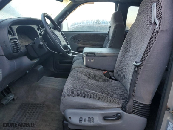 2000 Dodge Ram 1500 with VIN 1B7HC13Z4YJ109559, listed as a Copart auction lot 72916424 with 181,149 mi miles and Salvage Title. Bid and sale history available at carsss.com. Image 7.