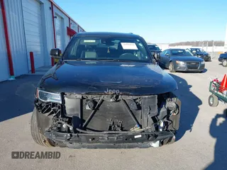 2019 Jeep Grand Cherokee Overland with VIN 1C4RJFCG7KC639154, listed as a IAAI auction lot 41501610 with 92,547 mi miles. Bid and sale history available at carsss.com. Image 13.