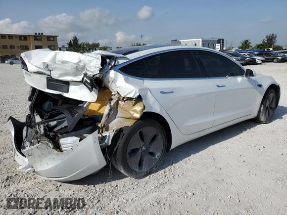 2020 Tesla Model 3 Standard Range Plus z VIN 5YJ3E1EA3LF632566, wystawiony jako Copart lot #56416625 z przebiegiem Nie podano mil oraz Nie do naprawy • Non repairable. Historia ofert i sprzedaży dostępna na DreamBid. Obrazek 3.