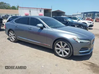 2017 Volvo S90 Inscription z VIN YV1A22ML2H1004789, wystawiony jako IAAI lot #42276293 z przebiegiem 55 947 mil mil oraz . Historia ofert i sprzedaży dostępna na DreamBid. Obrazek 1.