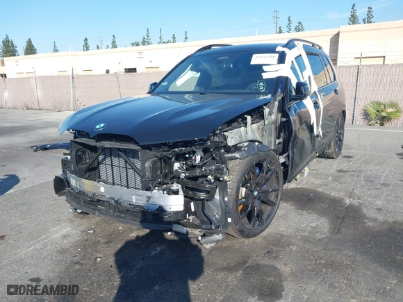 2025 BMW X7 xDrive40i with VIN 5UX23EM03S9Y00103, listed as a IAAI auction lot 41636168 with 1 mi miles. Bid and sale history available at carsss.com. Image 18.