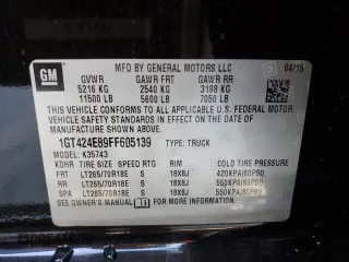 2015 GMC Sierra 3500HD Denali z VIN 1GT424E89FF605139, wystawiony jako Copart lot #76071644 z przebiegiem 106 318 mil mil oraz Szkoda całkowita • Salvage title. Historia ofert i sprzedaży dostępna na DreamBid. Obrazek 12.