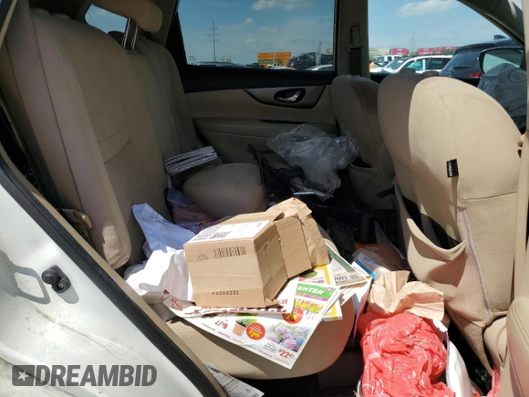 2016 Nissan Rogue SV z VIN KNMAT2MV8GP640701, wystawiony jako Copart lot #57588655 z przebiegiem Nie podano mil oraz Szkoda całkowita • Salvage title. Historia ofert i sprzedaży dostępna na DreamBid. Obrazek 11.