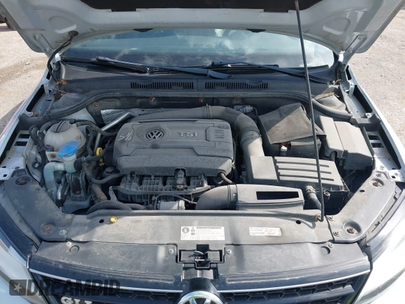 2017 Volkswagen Jetta GLI z VIN 3VW5T7AJ0HM338792, wystawiony jako IAAI lot #42285176 z przebiegiem 95 566 mil mil oraz . Historia ofert i sprzedaży dostępna na DreamBid. Obrazek 10.