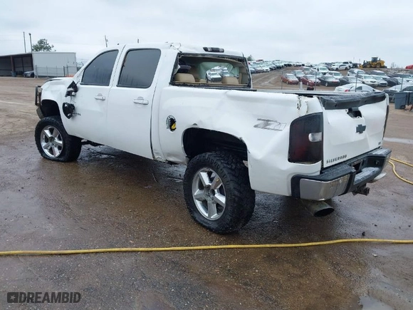 2013 Chevrolet Silverado 1500 LTZ with VIN 3GCPKTE71DG313429, listed as a IAAI auction lot 41606660 with 1 mi miles. Bid and sale history available at carsss.com. Image 3.