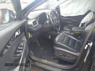 2018 Kia Sorento EX with VIN 5XYPH4A52JG354719, listed as a IAAI auction lot 42385011 with 151,567 mi miles and . Bid and sale history available at DreamBid. Image 5.