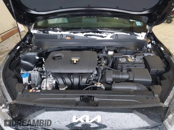 2024 Kia Forte LXS z VIN 3KPF24AD1RE758415, wystawiony jako IAAI lot #41227094 z przebiegiem 11 615 mil mil oraz . Historia ofert i sprzedaży dostępna na DreamBid. Obrazek 10.