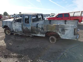 1991 Ford F-250 HD with VIN 1FTHX26G6MKA12226, listed as a IAAI auction lot 40497279 with Not Provided miles. Bid and sale history available at carsss.com. Image 3.