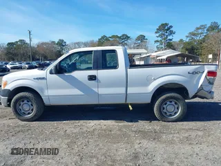 2014 Ford F-150 XL z VIN 1FTFX1EF0EKG09030, wystawiony jako IAAI lot #41453528 z przebiegiem 209 664 mil mil oraz . Historia ofert i sprzedaży dostępna na DreamBid. Obrazek 14.