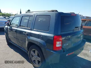 2007 Jeep Patriot Sport with VIN 1J8FF28W87D294692, listed as a IAAI auction lot 42236349 with 127,859 mi miles and . Bid and sale history available at DreamBid. Image 3.
