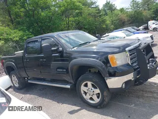 2013 GMC Sierra 2500HD SLT with VIN 1GT121E82DF120632, listed as a IAAI auction lot 42136305 with 171,967 mi miles and . Bid and sale history available at DreamBid. Image 13.
