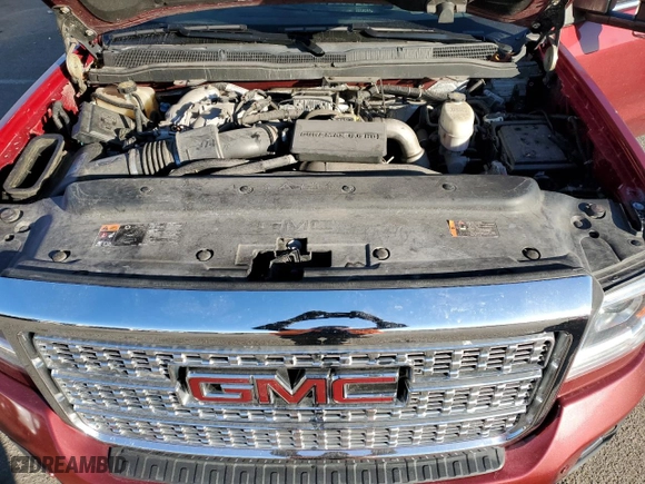 2019 GMC Sierra 2500HD Denali with VIN 1GT12SEY6KF265188, listed as a Copart auction lot 84848924 with 0 mi miles and Salvage Title. Bid and sale history available at carsss.com. Image 11.