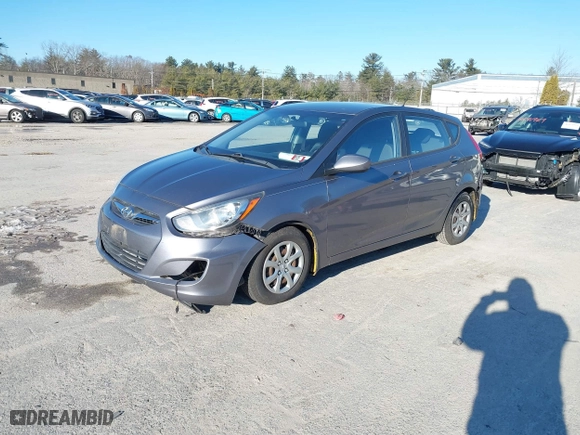 2014 Hyundai Accent GS with VIN KMHCT5AE6EU174338, listed as a IAAI auction lot 41096955 with 49,614 mi miles. Bid and sale history available at carsss.com. Image 2.