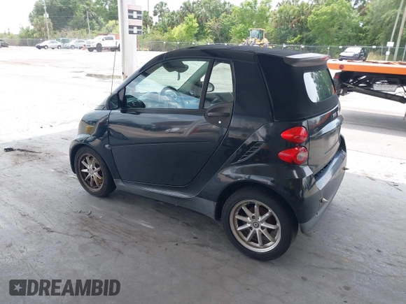 2009 Smart fortwo Passion with VIN WMEEK31X19K294234, listed as a IAAI auction lot 42225528 with 85,905 mi miles and . Bid and sale history available at DreamBid. Image 3.