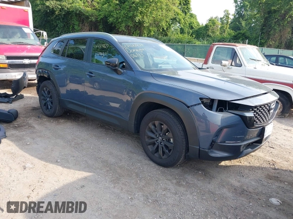 2024 Mazda CX-50 S Premium z VIN 7MMVABDM7RN231991, wystawiony jako IAAI lot #42481427 z przebiegiem 7 843 mil mil oraz . Historia ofert i sprzedaży dostępna na DreamBid. Obrazek 1.