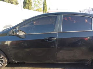 2016 Toyota Corolla L with VIN 5YFBURHE5GP517327, listed as a IAAI auction lot 41945638 with 142,237 mi miles and . Bid and sale history available at DreamBid. Image 14.