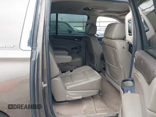 2015 GMC Yukon XL SLT with VIN 1GKS2HKC6FR582574, listed as a IAAI auction lot 41187550 with 185,737 mi miles. Bid and sale history available at carsss.com. Image 8.