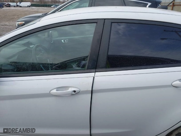 2014 Ford Fiesta SE with VIN 3FADP4BJ4EM240110, listed as a IAAI auction lot 41651752 with 105,266 mi miles. Bid and sale history available at carsss.com. Image 15.