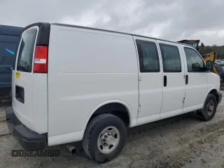 2022 Chevrolet Express Cargo с VIN 1GCWGAFPXN1217752, выставлен на аукционе Copart как лот 49950615 с пробегом 104 374 миль миль и Чистый • Clean title. История ставок и продаж доступна на DreamBid. Изображение 3.