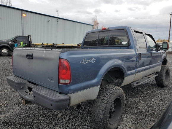 2006 Ford Super Duty F-250 XL with VIN 1FTSW21P16EC14005, listed as a Copart auction lot 82432424 with 192,856 mi miles and Salvage Title. Bid and sale history available at carsss.com. Image 3.