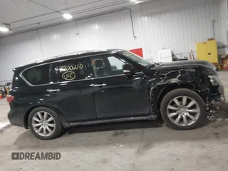 2013 Infiniti QX56 z VIN JN8AZ2NE2D9060510, wystawiony jako IAAI lot #41700210 z przebiegiem 174 834 mil mil oraz . Historia ofert i sprzedaży dostępna na DreamBid. Obrazek 13.