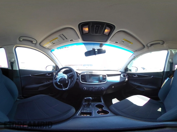 2018 Kia Sorento LX with VIN 5XYPG4A30JG347530, listed as a IAAI auction lot 39296923 with 73,096 mi miles. Bid and sale history available at carsss.com. Image 18.