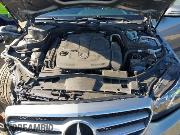 2014 Mercedes-Benz E 350 Sport with VIN WDDHF5KB1EA979547, listed as a IAAI auction lot 42000619 with 128,104 mi miles and . Bid and sale history available at carsss.com. Image 10.