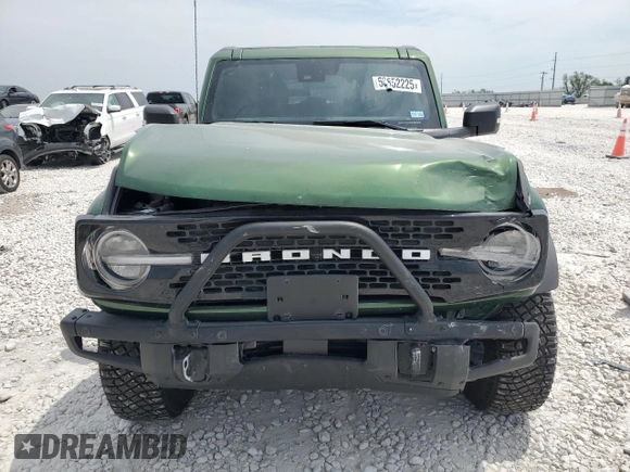 2024 Ford Bronco Wildtrak z VIN 1FMEE2BPXRLB03494, wystawiony jako Copart lot #53852225 z przebiegiem 5 166 mil mil oraz Szkoda całkowita • Salvage title. Historia ofert i sprzedaży dostępna na DreamBid. Obrazek 5.