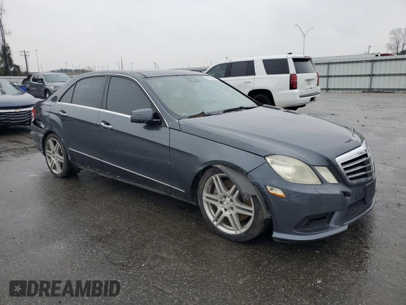 2010 Mercedes-Benz E 550 Luxury with VIN WDDHF7CB9AA030137, listed as a Copart auction lot 86839044 with 223,094 mi miles and Salvage Title. Bid and sale history available at DreamBid. Image 4.