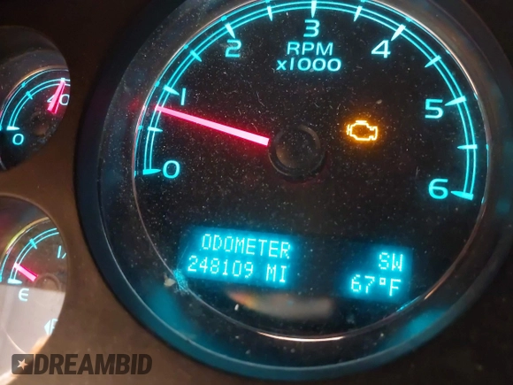2010 Chevrolet Tahoe LT with VIN 1GNMCBE35AR114622, listed as a IAAI auction lot 41974795 with 248,109 mi miles and . Bid and sale history available at DreamBid. Image 15.