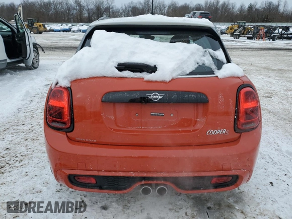 2021 MINI Hardtop 4 Door Cooper S with VIN WMWXU9C04M2N52840, listed as a Copart auction lot 89365525 with 27,921 mi miles and Salvage title. Bid and sale history available at DreamBid. Image 6.
