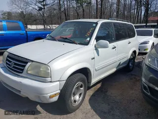 2002 Suzuki XL-7 Standard with VIN JS3TX92V524127698, listed as a IAAI auction lot 41682726 with 194,740 mi miles. Bid and sale history available at carsss.com. Image 2.