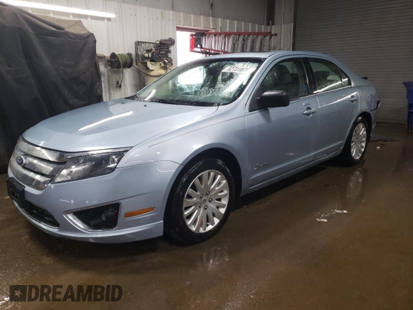 2010 Ford Fusion Hybrid with VIN 3FADP0L35AR295042, listed as a Copart auction lot 52731875 with 187,567 mi miles and Salvage Title. Bid and sale history available at carsss.com. Image 1.