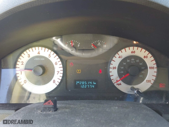 2010 Mazda Tribute Touring with VIN 4F2CY9C73AKM04595, listed as a IAAI auction lot 40797681 with 122,774 mi miles. Bid and sale history available at carsss.com. Image 7.