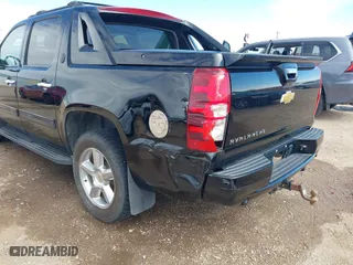 2013 Chevrolet Avalanche LT with VIN 3GNTKFE70DG297831, listed as a IAAI auction lot 41709367 with 107,811 mi miles. Bid and sale history available at carsss.com. Image 6.