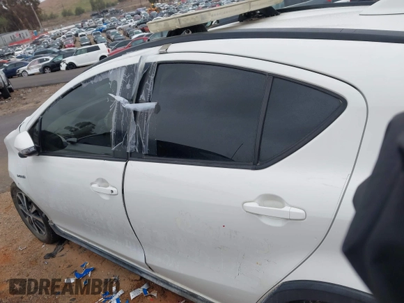 2018 Toyota Prius One with VIN JTDKDTB35J1604628, listed as a IAAI auction lot 41398306 with 315,738 mi miles and . Bid and sale history available at DreamBid. Image 13.