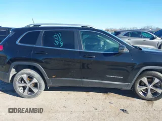 2020 Jeep Cherokee Limited with VIN 1C4PJLDB8LD577123, listed as a IAAI auction lot 41220273 with 92,573 mi miles. Bid and sale history available at carsss.com. Image 13.