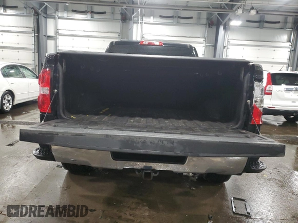 2014 GMC Sierra 1500 SLT with VIN 3GTU2VEC6EG103700, listed as a Copart auction lot 44943665 with 141,004 mi miles and Salvage Title. Bid and sale history available at DreamBid. Image 6.