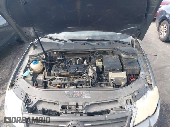 2007 Volkswagen Passat Lux with VIN WVWTK93C57E016743, listed as a IAAI auction lot 42621572 with 188,513 mi miles and . Bid and sale history available at DreamBid. Image 10.