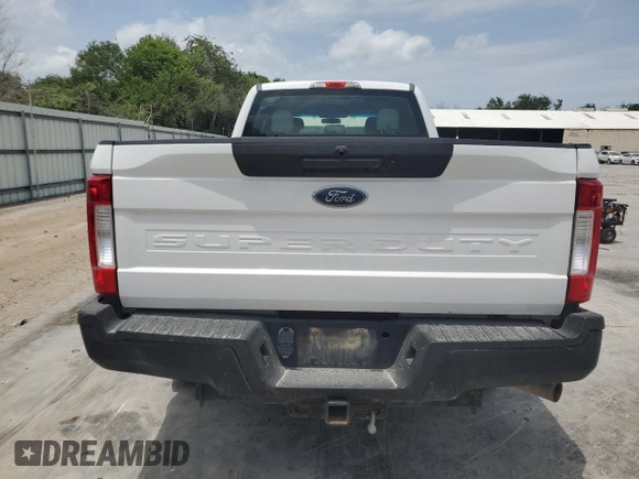 2017 Ford F-250 XL with VIN 1FT7W2A61HEB68868, listed as a Copart auction lot 55811175 with 180,279 mi miles and Clean title. Bid and sale history available at DreamBid. Image 6.