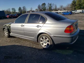 2004 BMW 3 Series 325xi with VIN WBAEU33404PR09229, listed as a Copart auction lot 84019224 with 121,012 mi miles and Salvage Title. Bid and sale history available at carsss.com. Image 2.