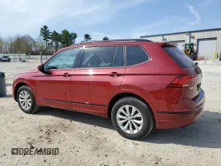 2018 Volkswagen Tiguan S z VIN 3VV0B7AX8JM124256, wystawiony jako Copart lot #53626695 z przebiegiem 82 171 mil mil oraz Szkody całkowita. Historia ofert i sprzedaży dostępna na DreamBid. Obrazek 2.